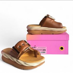 MELLOW GLOW Platform Slides